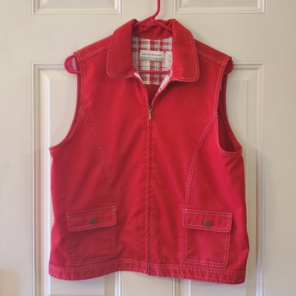 Alfred Dunner Red Zipper Vest 10P Petite